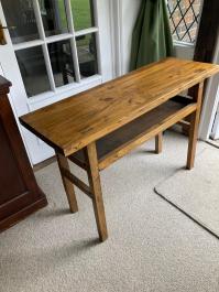 Elm Table